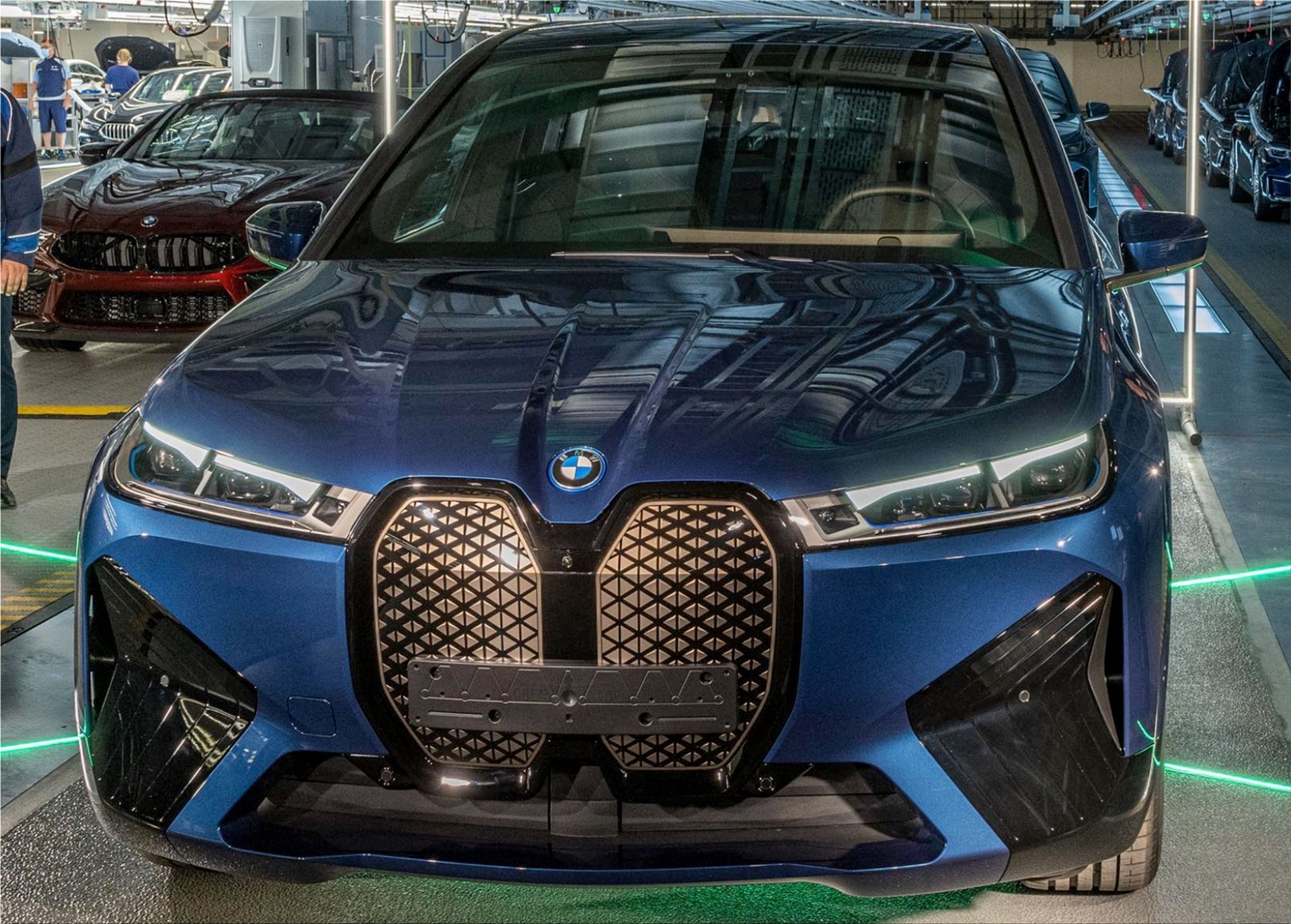 The new BMW iX electric SUV in Phytonic Blue Metallic | EV stories