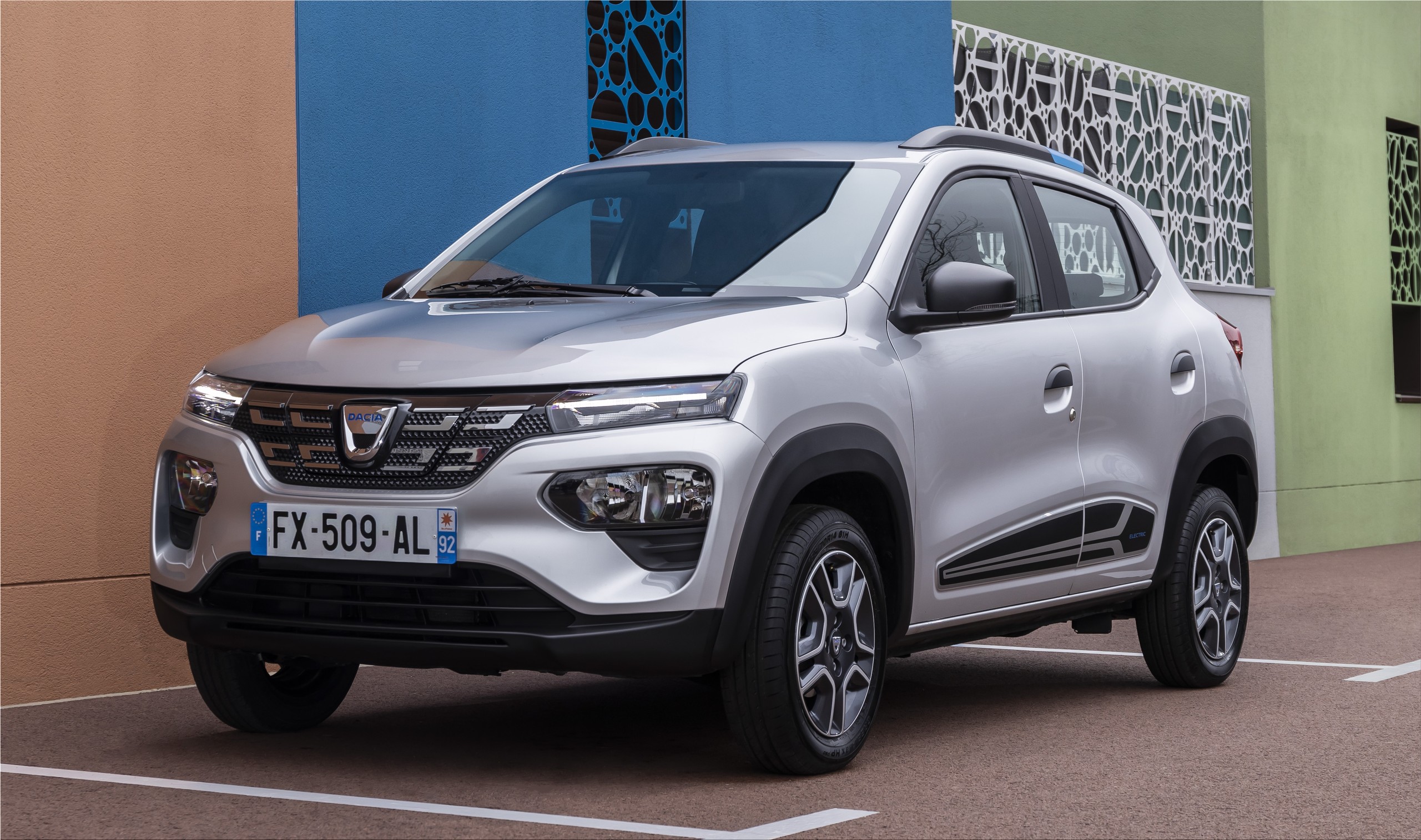 The Dacia Spring Electric can now be tested at Renault dealers