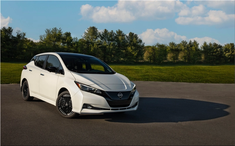 2025 Nissan Leaf