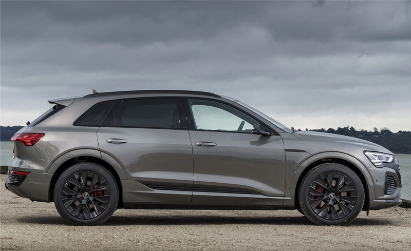 Audi Q8 e-tron