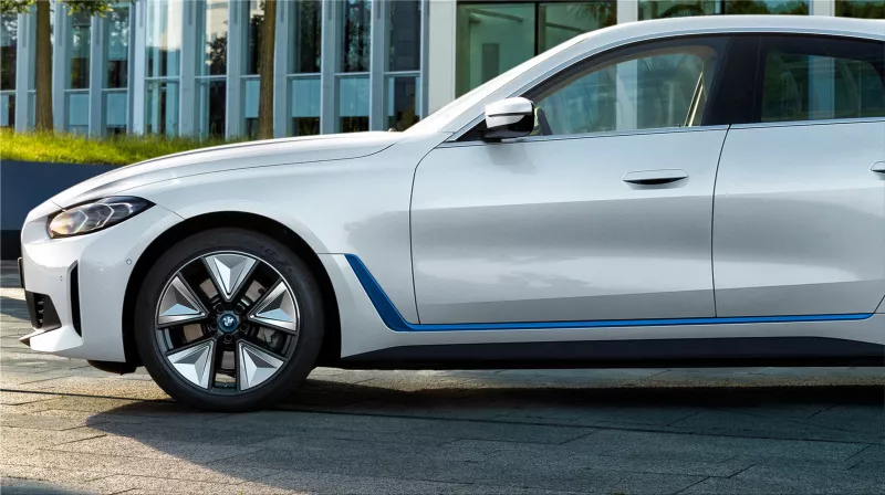 BMW i4 eDrive35