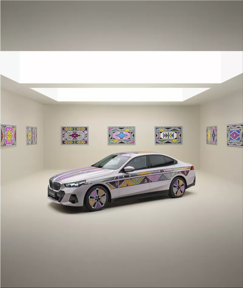 BMW i5 Flow NOSTOKANA