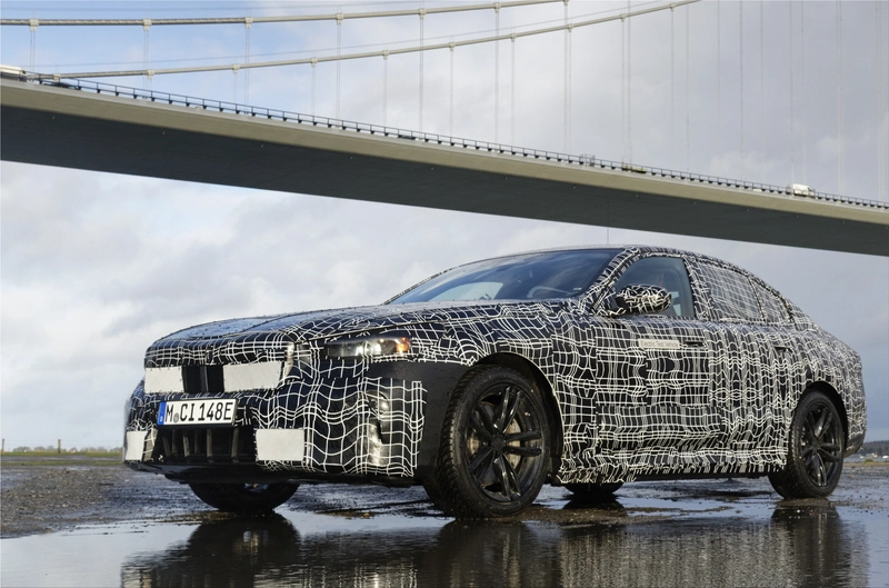 BMW i5