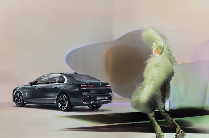 BMW i7