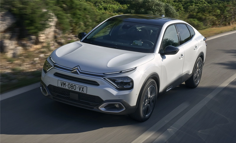 Citroen e-C4 X