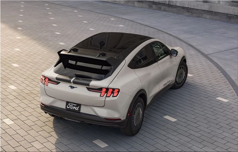 Ford Mustang Mach-E 2025