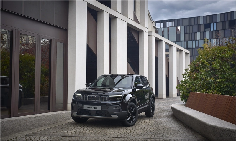 Jeep Avenger Black Edition