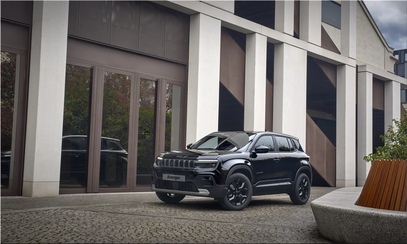 Jeep Avenger Black Edition