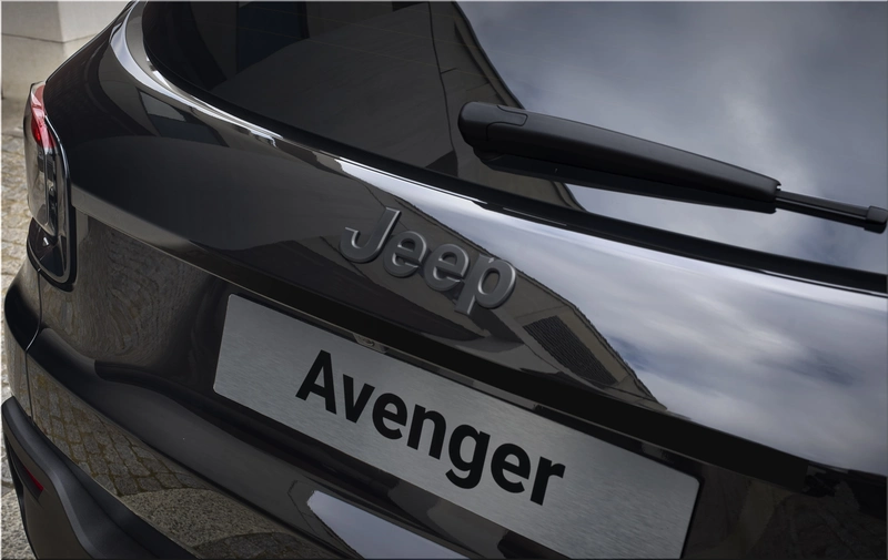 Jeep Avenger Black Edition
