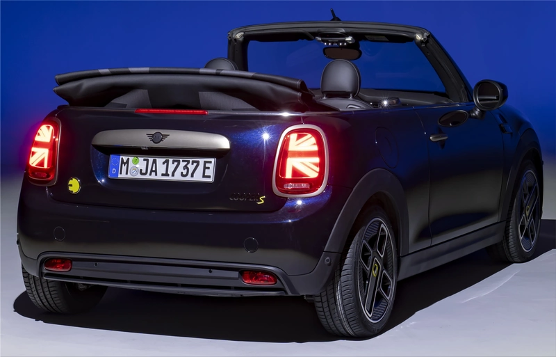 MINI Cooper SE Cabriolet
