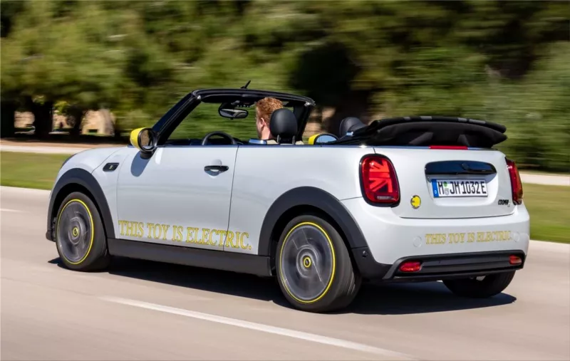 Mini Cooper SE Cabriolet