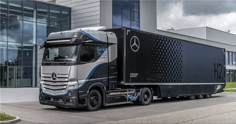 Mercedes-Benz GenH2 electric truck