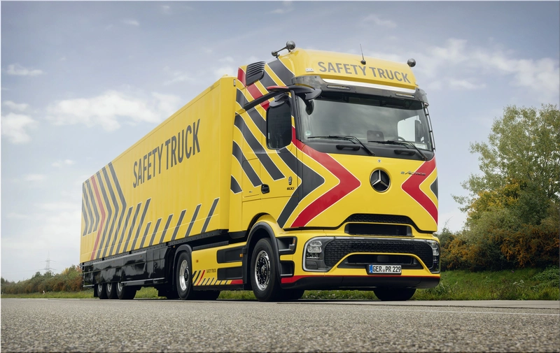 Mercedes-Benz eActros 600 Safety Truck