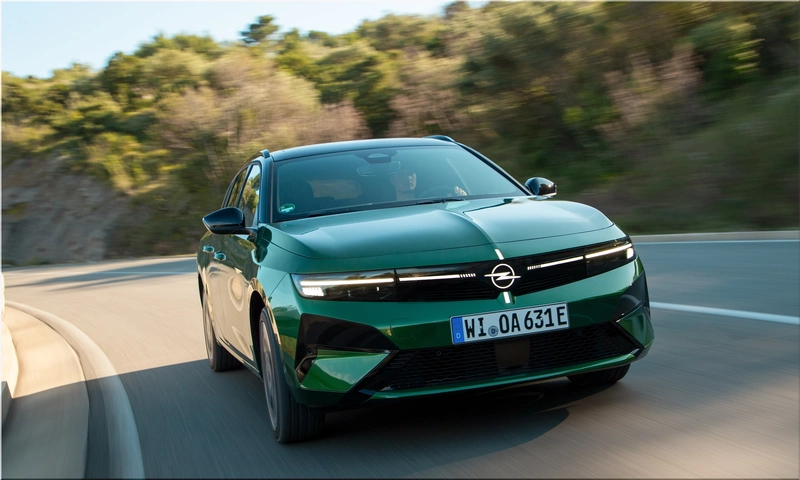 Opel Astra Sports Tourer Electric