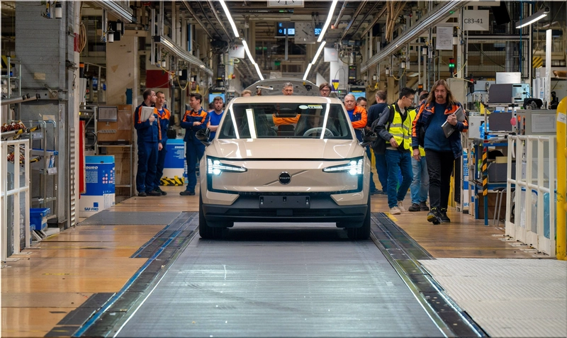 Volvo EX30 Electric SUV