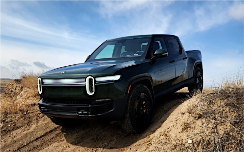 2025 Rivian R1T