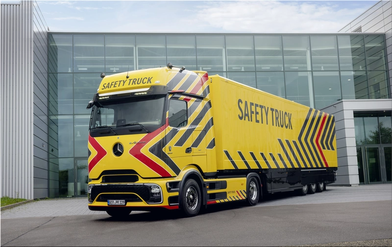 Mercedes-Benz eActros 600 Safety Truck