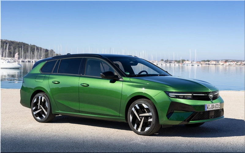 Opel Astra Sports Tourer Electric