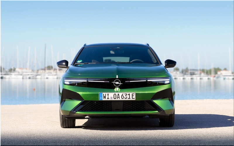 Opel Astra Sports Tourer Electric