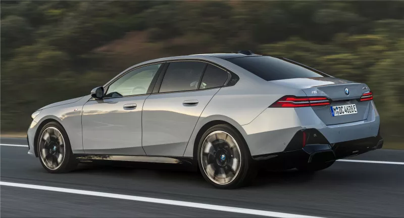BMW i5
