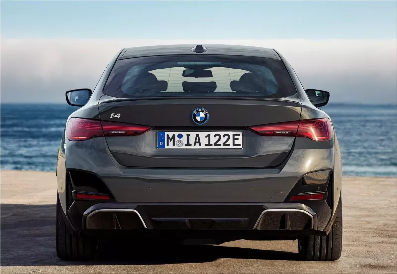 BMW i4