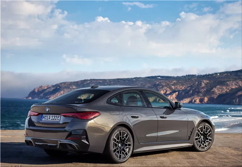 BMW i4