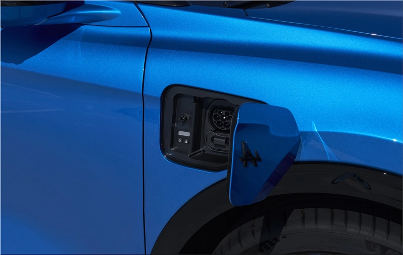 Alpine A390