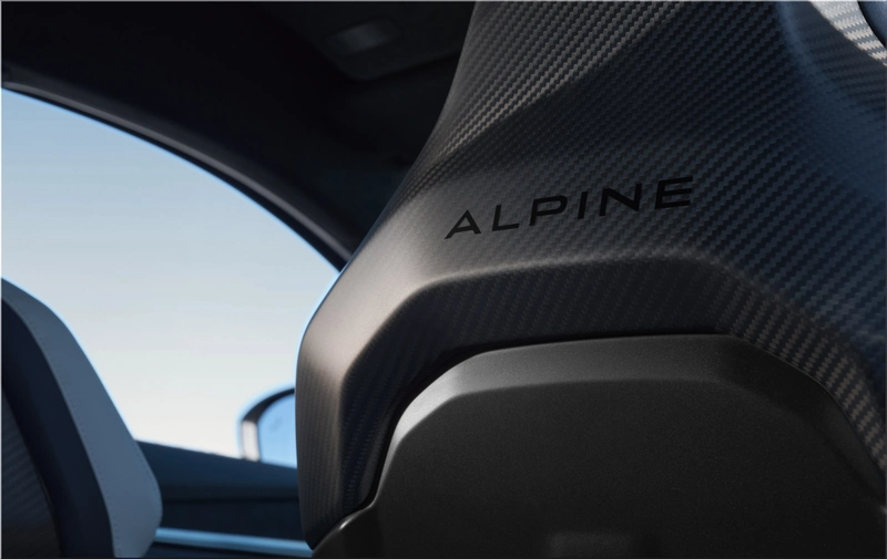 Alpine A390
