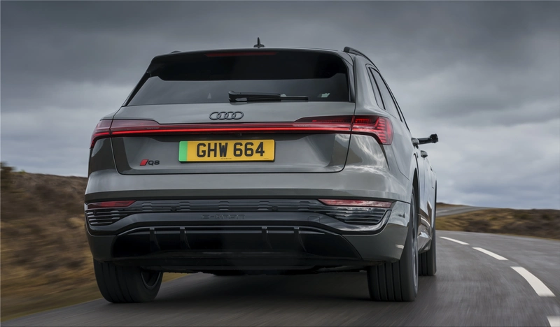 Audi Q8 e-tron