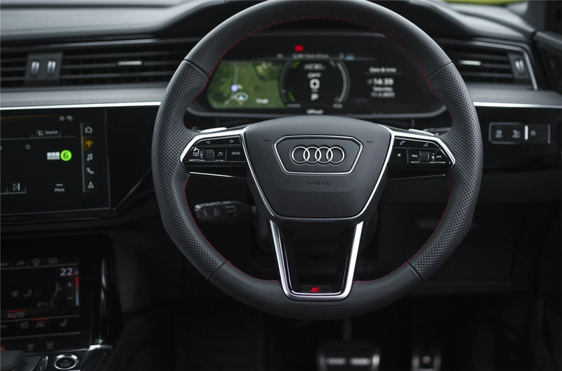 Audi Q8 e-tron
