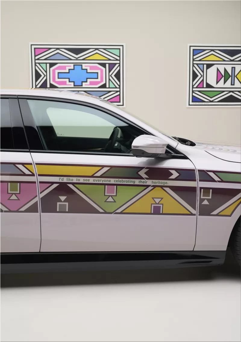 BMW i5 Flow NOSTOKANA
