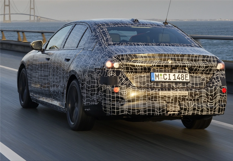 BMW i5