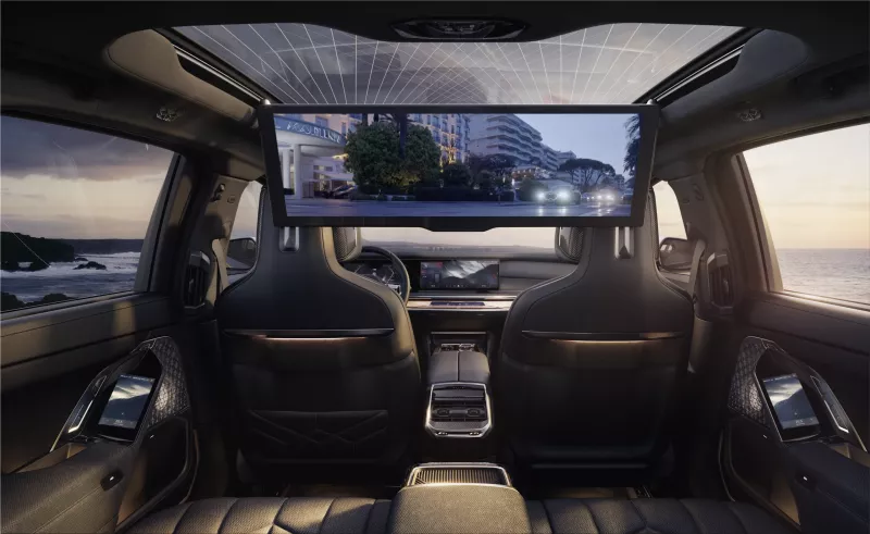 BMW i7