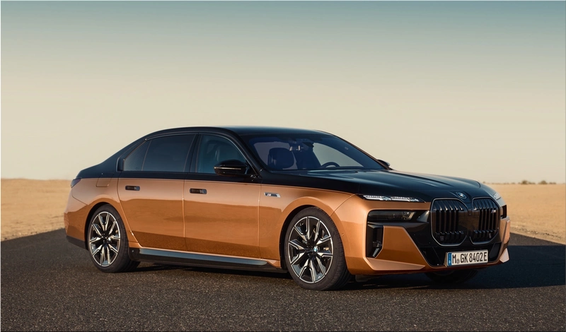 BMW i7