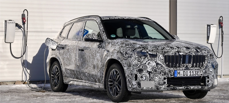 BMW iX1