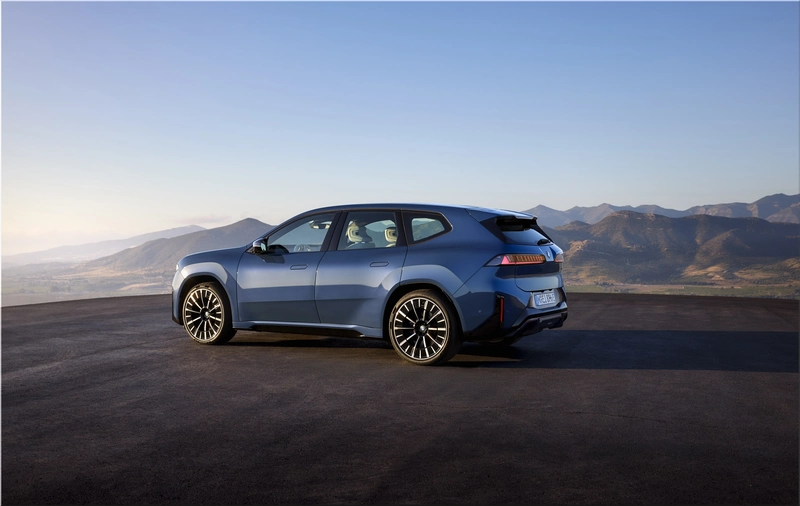 BMW iX3