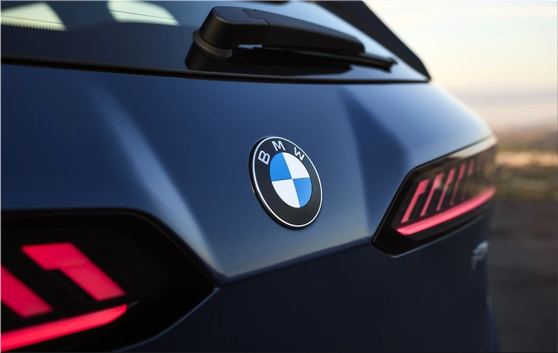 BMW iX3