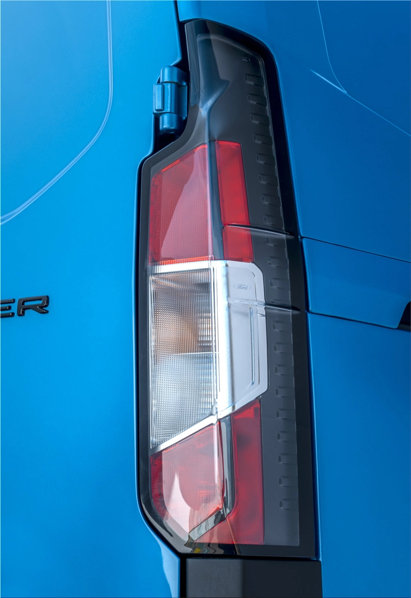 Ford E-Transit Courier