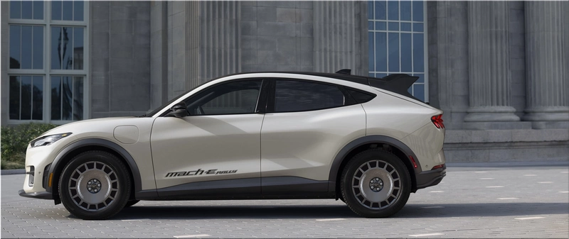 Ford Mustang Mach-E 2025