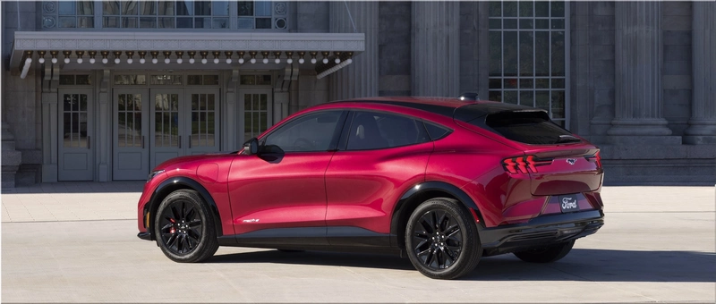 Ford Mustang Mach-E 2025