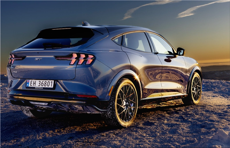 Ford Mustang Mach-E x Ford BlueCruise