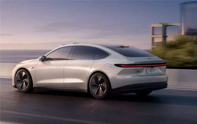 NIO ET7