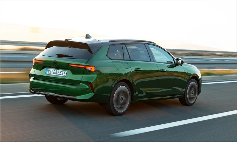 Opel Astra Sports Tourer Electric