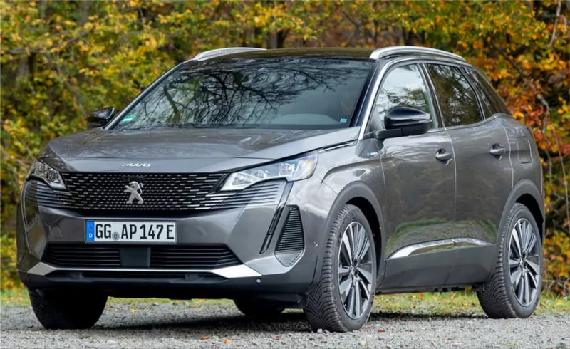 Peugeot e-3008