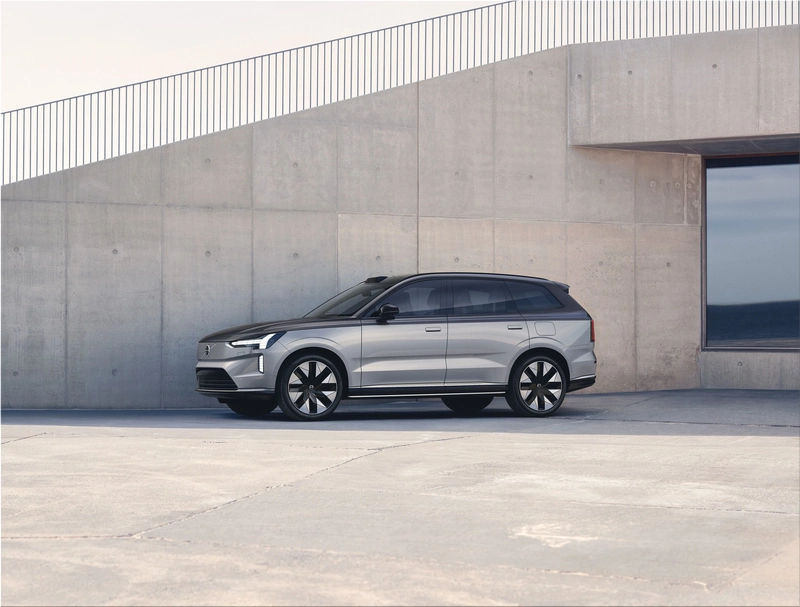 2023 Volvo EX90