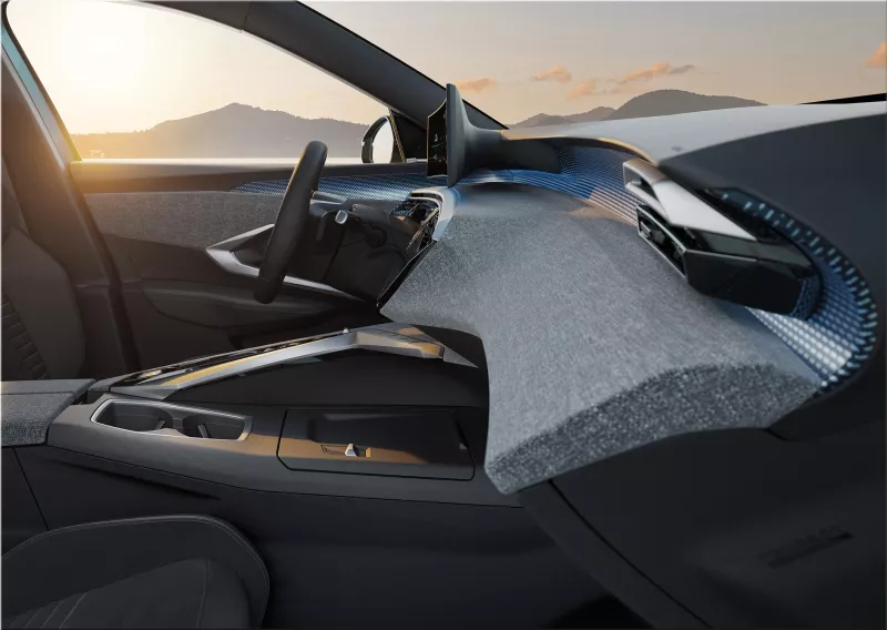 2024 Peugeot e-3008