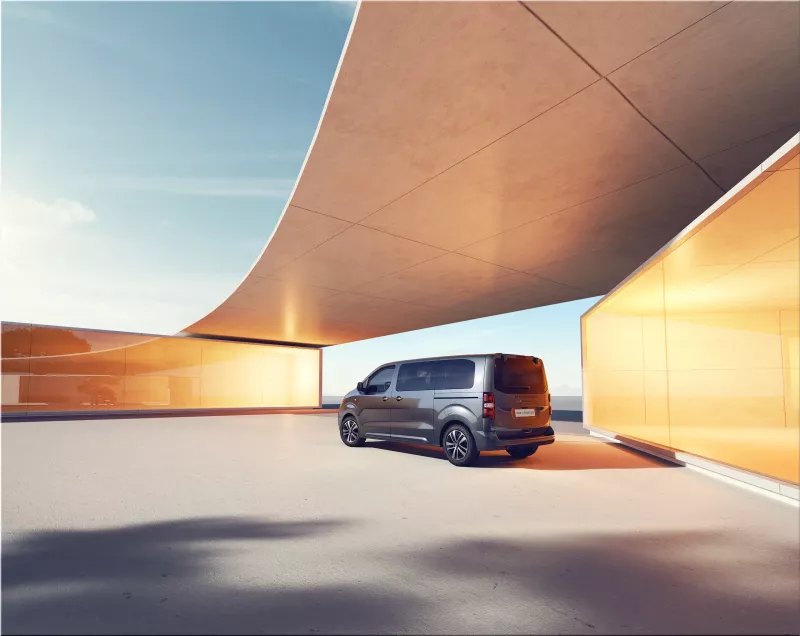Peugeot e-Traveller