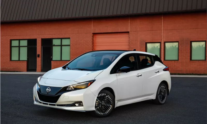 2025 Nissan Leaf