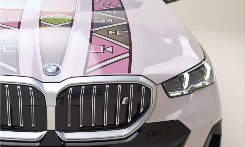 BMW i5 Flow NOSTOKANA