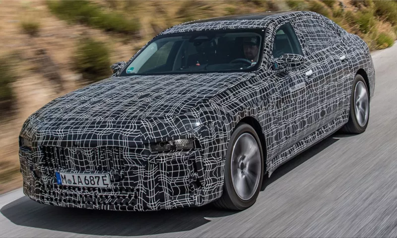 BMW i7 100% electric sedan